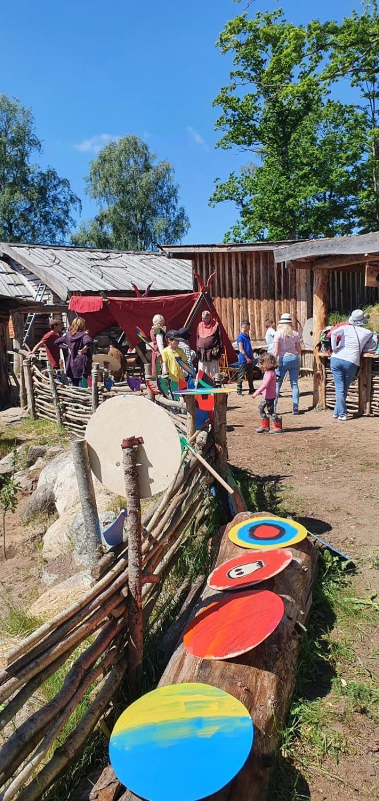 Vittfarnas Vikingaby Βίλα Sosdala Εξωτερικό φωτογραφία